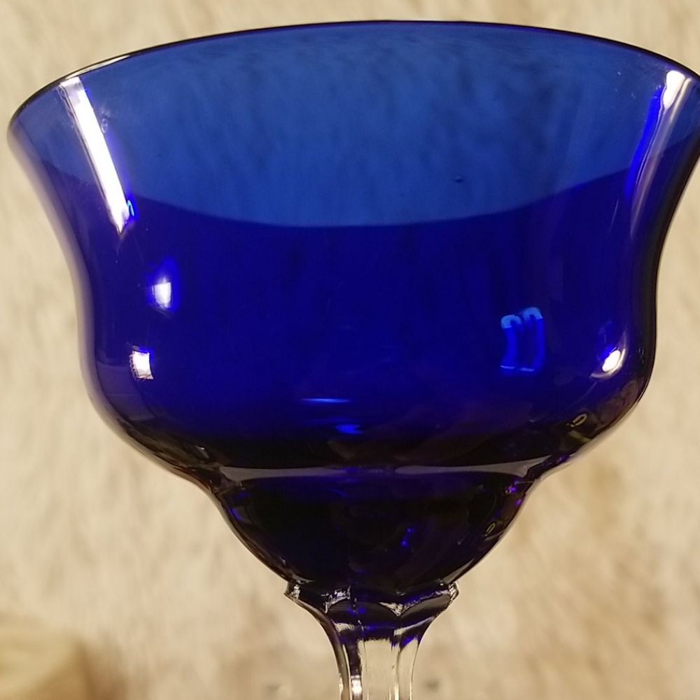 Louie Glass Colbalt Champagne Glasses - Picture 7 of 10